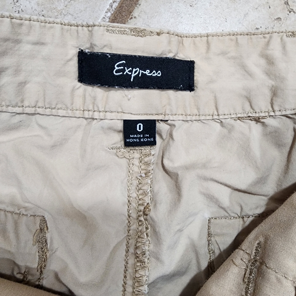 Pre-Loved Express Shorts - Picture 12 of 13